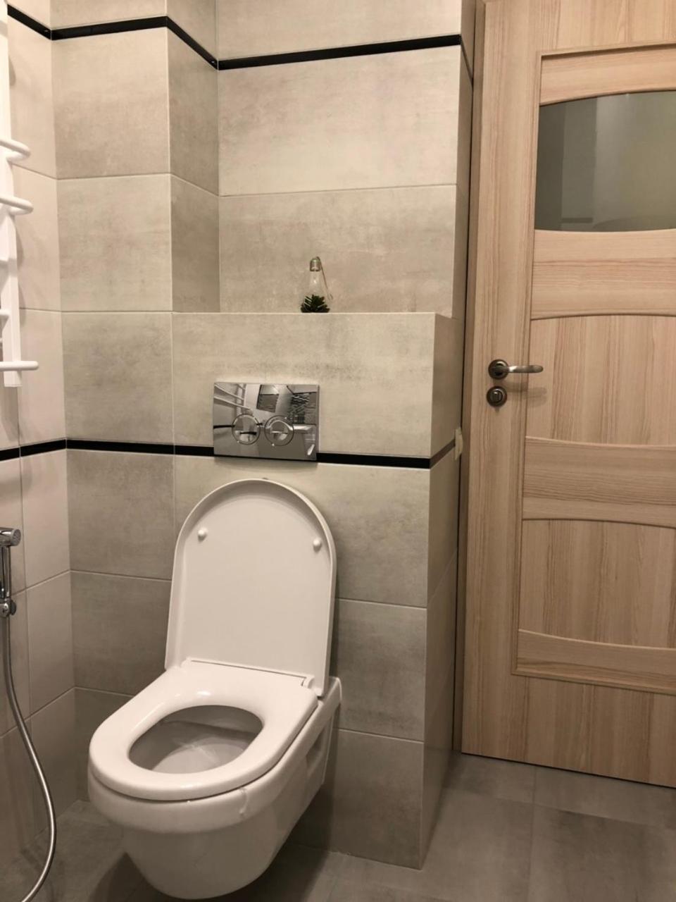 Comfort Apartment On Bogdanivska Street 7B Kiev Exterior foto