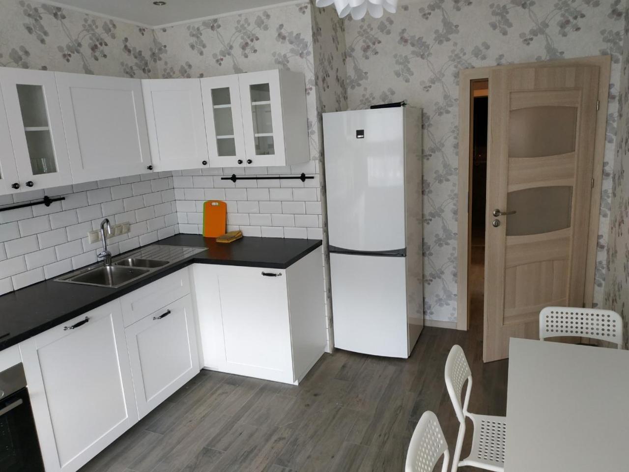 Comfort Apartment On Bogdanivska Street 7B Kiev Exterior foto
