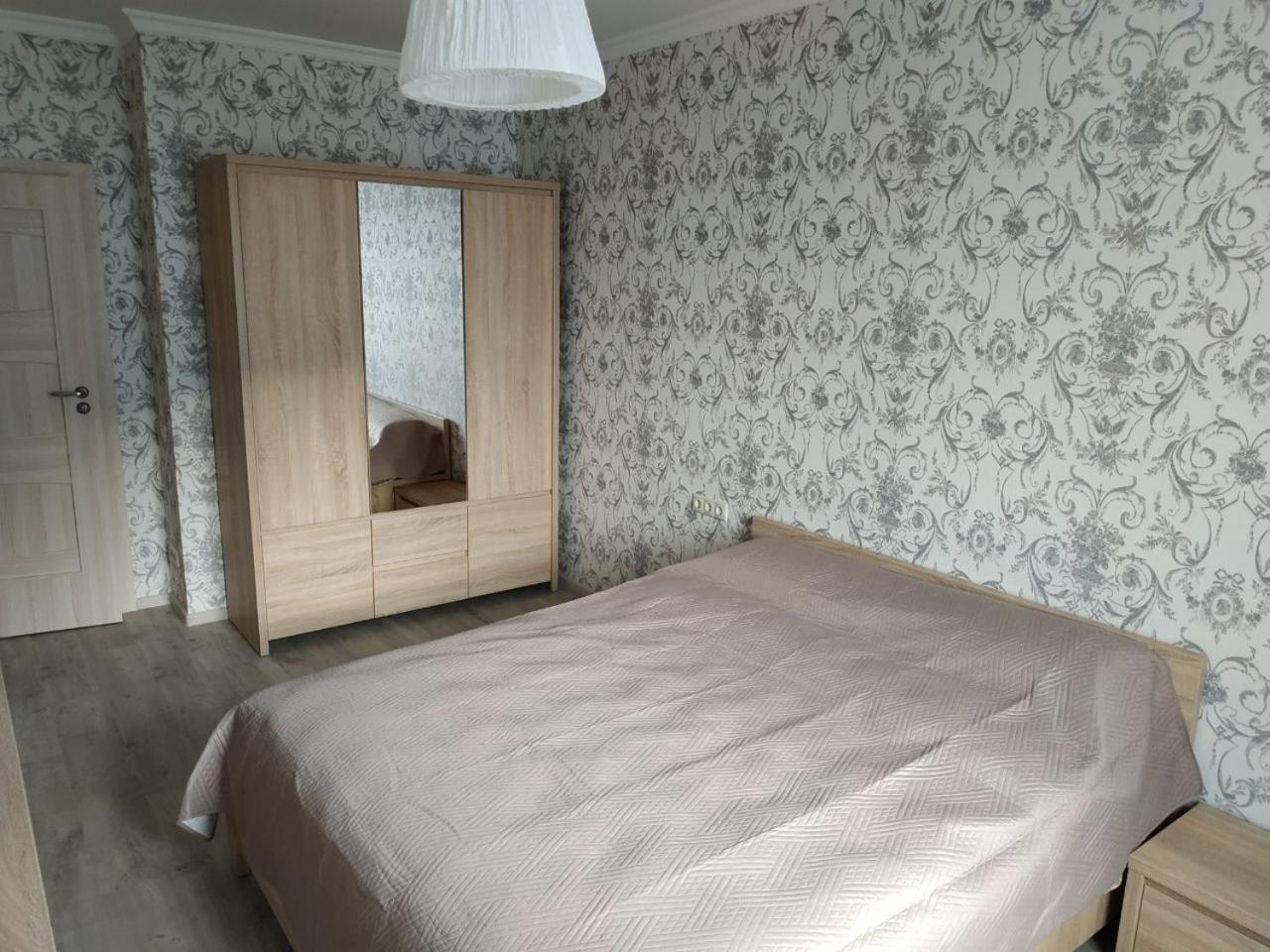 Comfort Apartment On Bogdanivska Street 7B Kiev Exterior foto