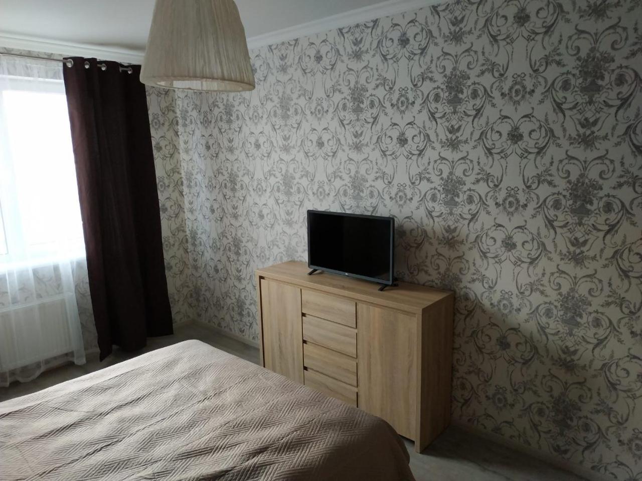 Comfort Apartment On Bogdanivska Street 7B Kiev Exterior foto