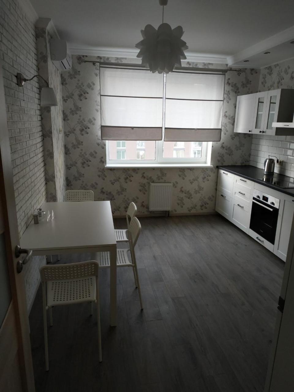 Comfort Apartment On Bogdanivska Street 7B Kiev Exterior foto